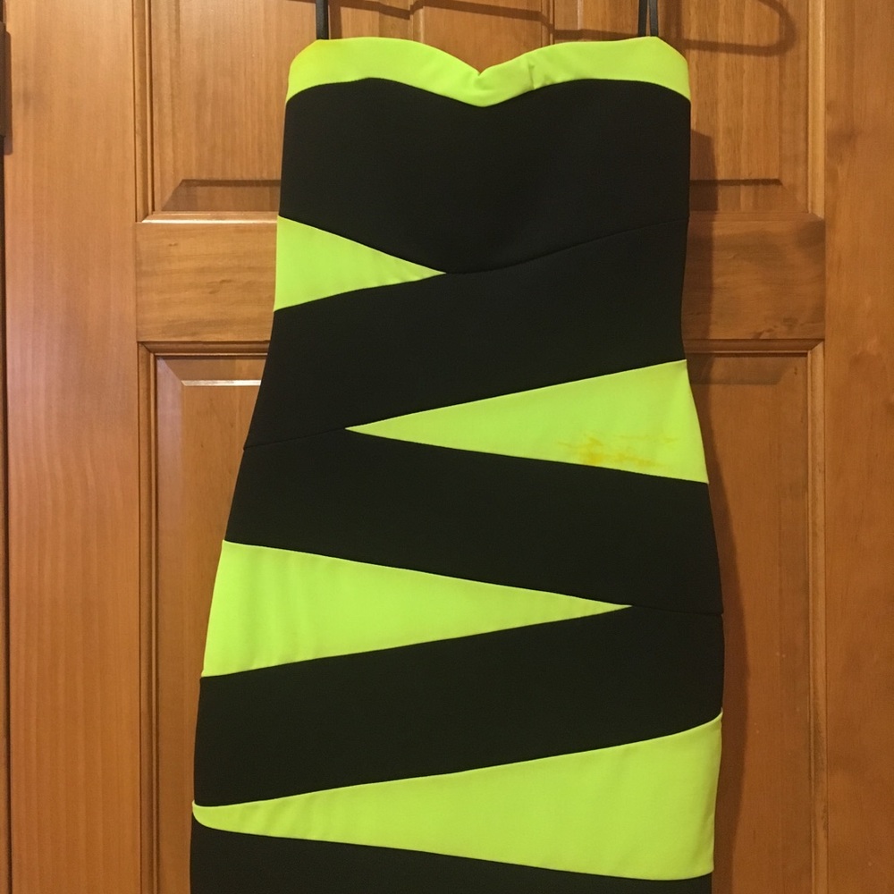 Strapless dress